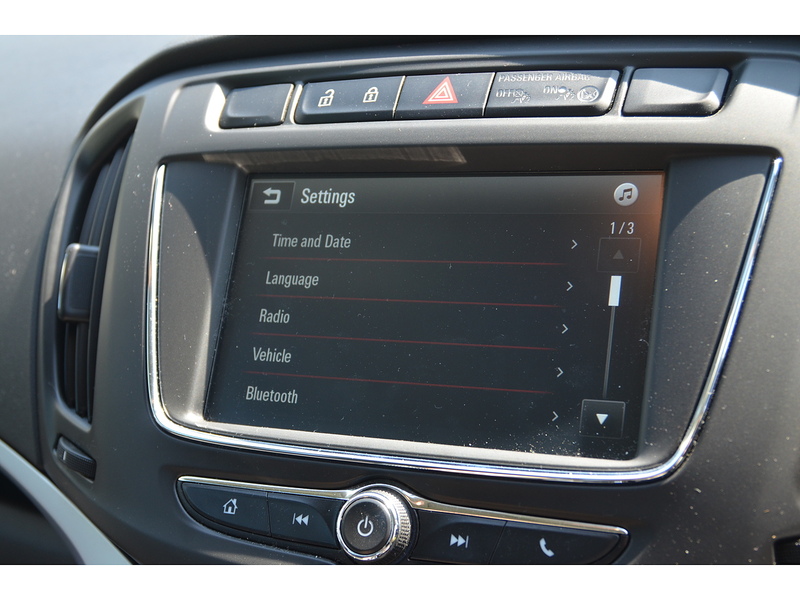 Vauxhall Zafira Tourer 1.4i Turbo Design MPV 5dr Petrol Manual Euro 6 (140 ps) | CRUISE|P/SENSORS|LOW MILEAGE - U10918