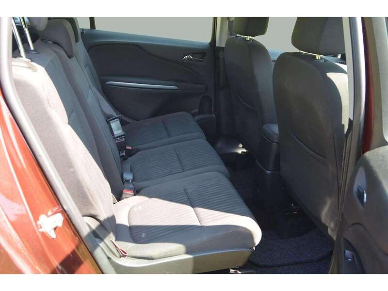 Vauxhall Zafira Tourer 1.4i Turbo Design MPV 5dr Petrol Manual Euro 6 (140 ps) | CRUISE|P/SENSORS|LOW MILEAGE - U10918
