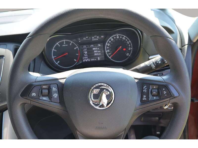 Vauxhall Zafira Tourer 1.4i Turbo Design MPV 5dr Petrol Manual Euro 6 (140 ps) | CRUISE|P/SENSORS|LOW MILEAGE - U10918