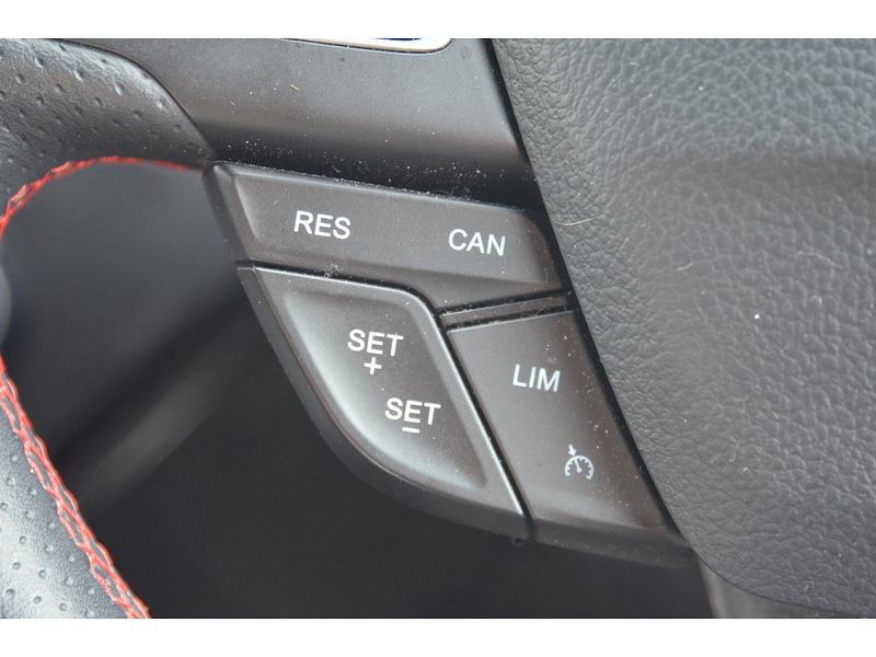 Ford Kuga 1.5T EcoBoost GPF ST-Line SUV 5dr Petrol Manual Euro 6 (s/s) (150 ps) | P/SENSORS|APPLE|NAV|LOW - U10919