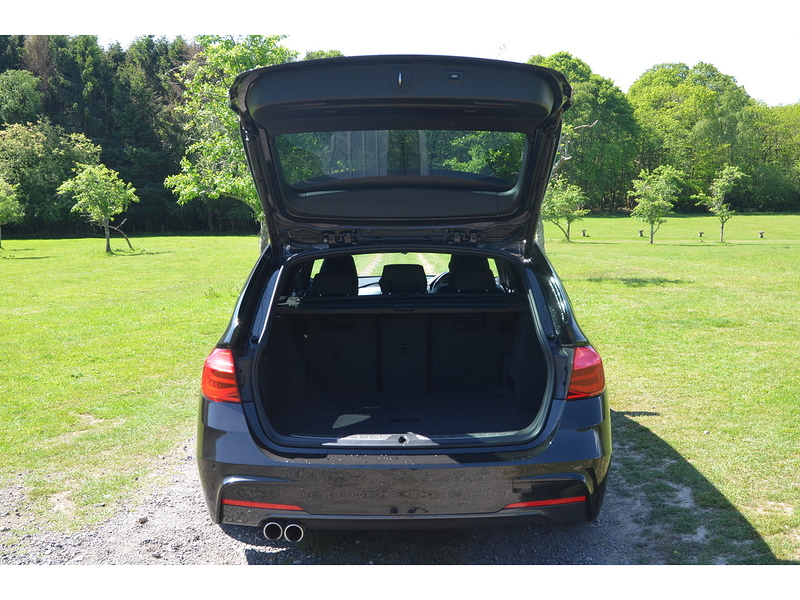 BMW 3 Series 2.0 320d M Sport Touring 5dr Diesel Auto Euro 6 (s/s) (190 ps) | BIG SPEC|MEDIA/M PLUS PACK|19s - U10920