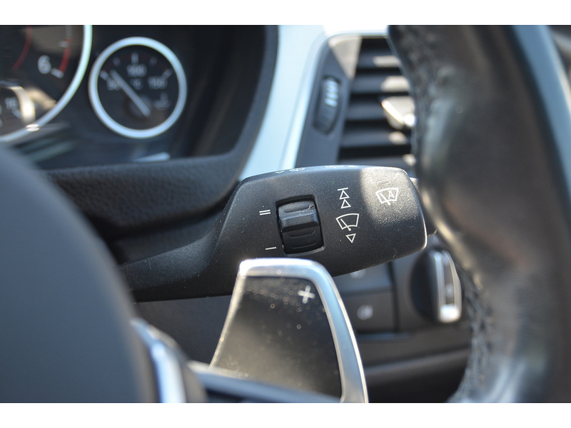 BMW 3 Series 2.0 320d M Sport Touring 5dr Diesel Auto Euro 6 (s/s) (190 ps) | BIG SPEC|MEDIA/M PLUS PACK|19s - U10920