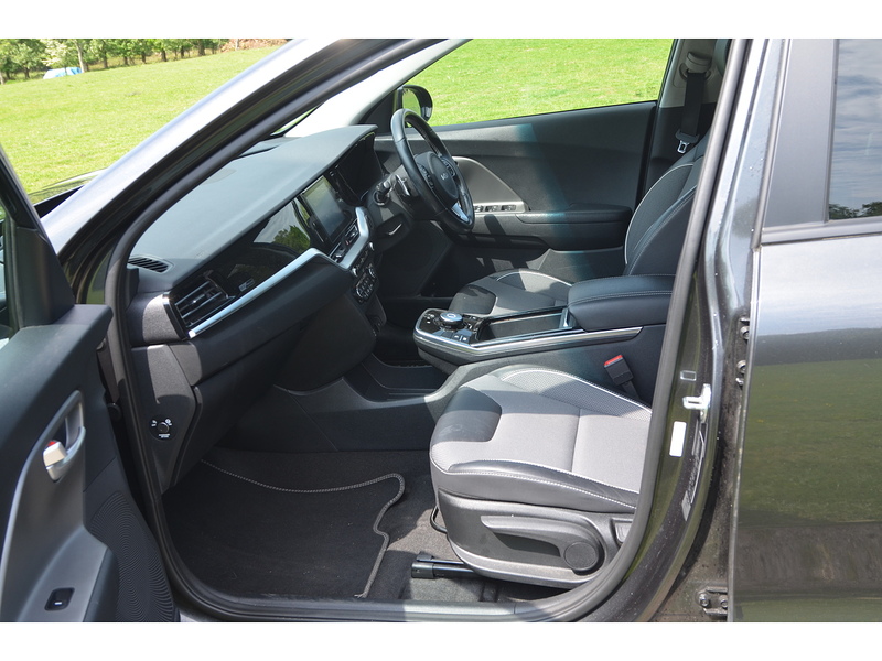 Kia Niro 64kWh 2 SUV 5dr Electric Auto (201 bhp) | 1 FORMER KEEPER|APPLE|PRIVACY - U10922