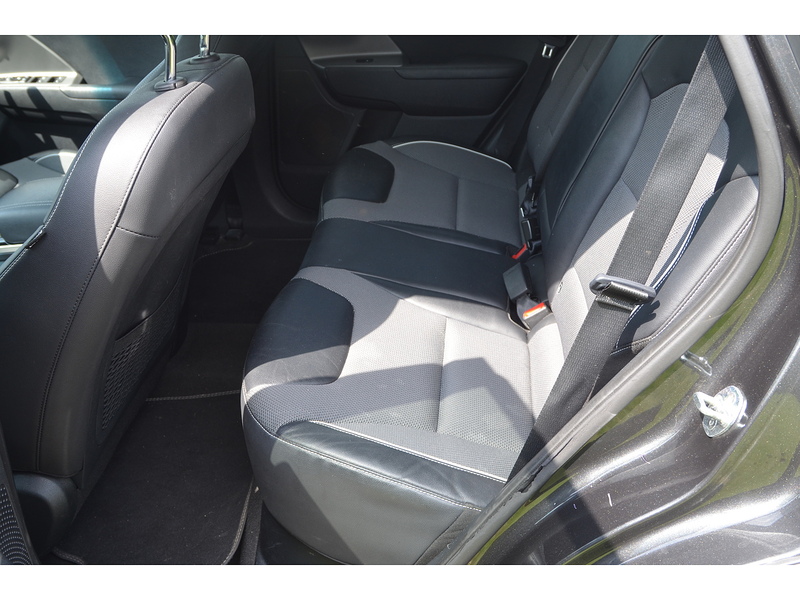 Kia Niro 64kWh 2 SUV 5dr Electric Auto (201 bhp) | 1 FORMER KEEPER|APPLE|PRIVACY - U10922