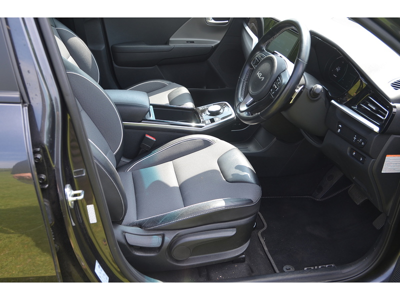 Kia Niro 64kWh 2 SUV 5dr Electric Auto (201 bhp) | 1 FORMER KEEPER|APPLE|PRIVACY - U10922