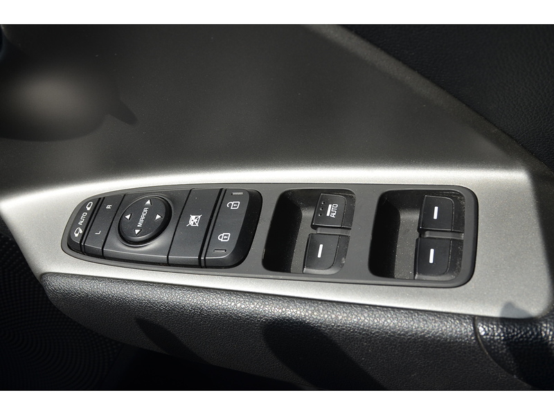 Kia Niro 64kWh 2 SUV 5dr Electric Auto (201 bhp) | 1 FORMER KEEPER|APPLE|PRIVACY - U10922