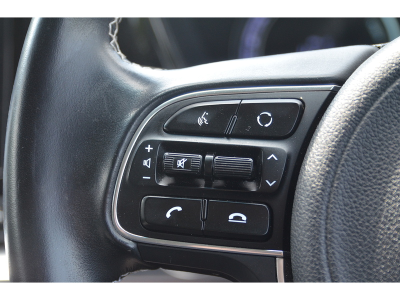 Kia Niro 64kWh 2 SUV 5dr Electric Auto (201 bhp) | 1 FORMER KEEPER|APPLE|PRIVACY - U10922