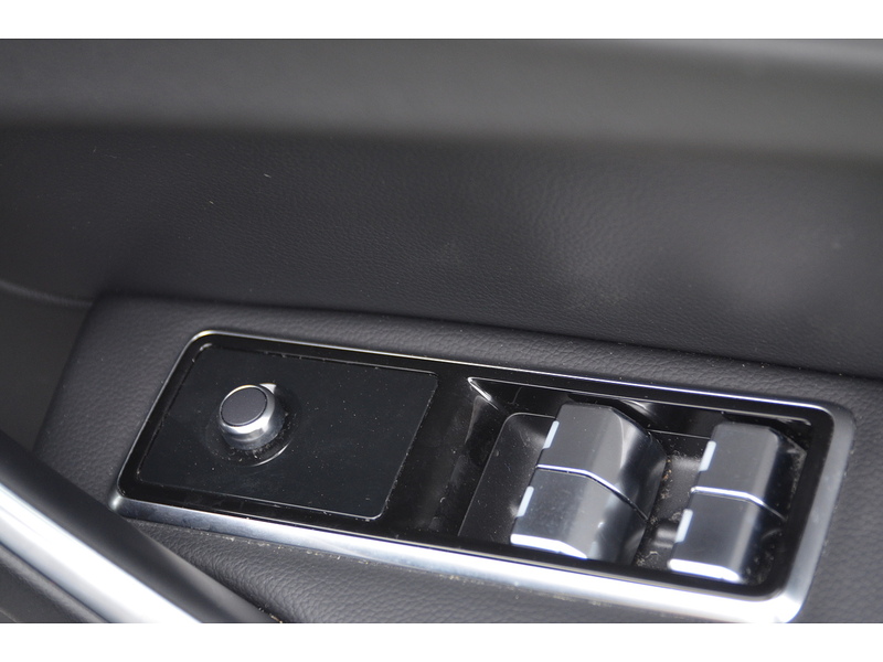 Jaguar F-PACE 2.0 P250i R-Dynamic S SUV 5dr Petrol Auto AWD Euro 6 (s/s) (250 ps) | H/SEATS|R/CAM|PRIVACY|NAV - U10923