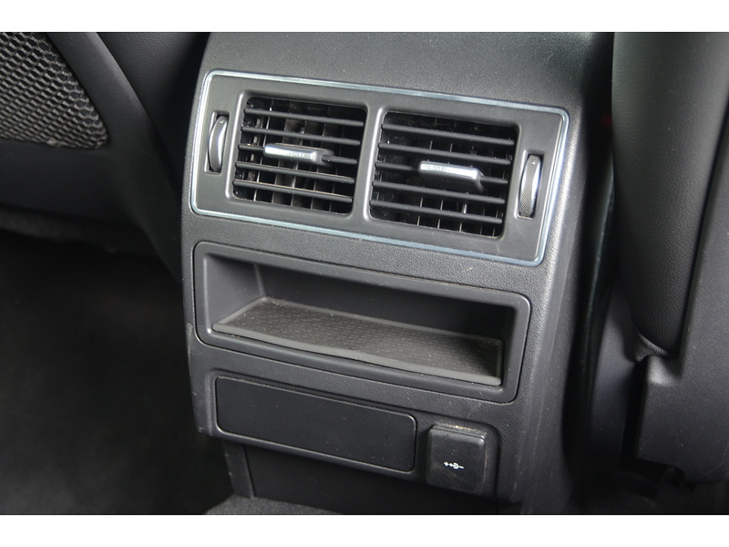 Jaguar F-PACE 2.0 P250i R-Dynamic S SUV 5dr Petrol Auto AWD Euro 6 (s/s) (250 ps) | H/SEATS|R/CAM|PRIVACY|NAV - U10923