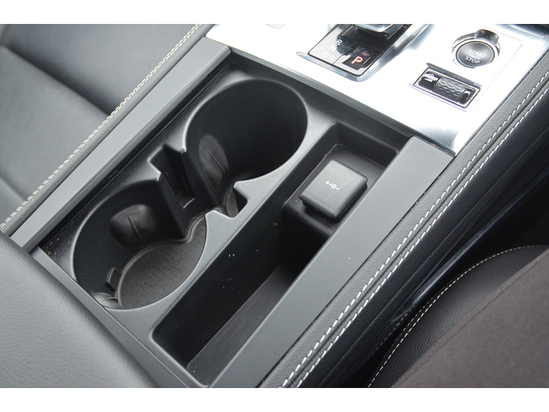 Jaguar F-PACE 2.0 P250i R-Dynamic S SUV 5dr Petrol Auto AWD Euro 6 (s/s) (250 ps) | H/SEATS|R/CAM|PRIVACY|NAV - U10923