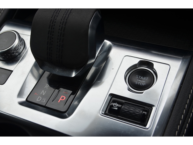 Jaguar F-PACE 2.0 P250i R-Dynamic S SUV 5dr Petrol Auto AWD Euro 6 (s/s) (250 ps) | H/SEATS|R/CAM|PRIVACY|NAV - U10923