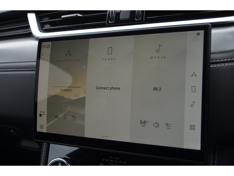 Jaguar F-PACE 2.0 P250i R-Dynamic S SUV 5dr Petrol Auto AWD Euro 6 (s/s) (250 ps) | H/SEATS|R/CAM|PRIVACY|NAV - U10923