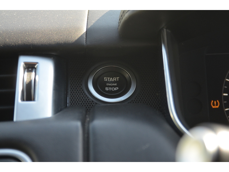 Land Rover Range Rover Sport 3.0 SD V6 Autobiography Dynamic SUV 5dr Diesel Auto 4WD Euro 6 (s/s) (306 ps) | VAT Q|PAN - U10924