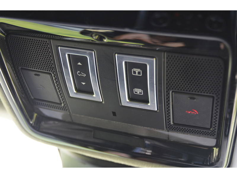 Land Rover Range Rover Sport 3.0 SD V6 Autobiography Dynamic SUV 5dr Diesel Auto 4WD Euro 6 (s/s) (306 ps) | VAT Q|PAN - U10924