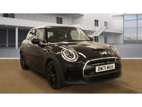 MINI Electric Hatch MG 4 0.0 SE 5d 168 BHP 1 OWNER FROM NEW|VAT QUALIFYING Hatchback Automatic Electric Hatchback Automatic Electric | PARK DISTANCE,APPLE CARPLAY Hatchba