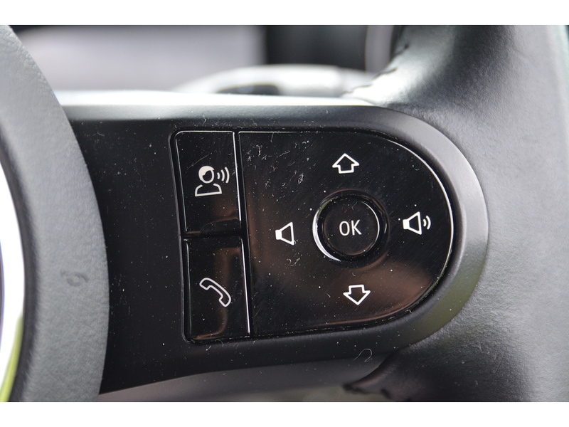 MINI Electric Hatch Cooper SE 32.6kWh Level 2 Hatchback 3dr Electric Auto (184 ps) | 1 FORMER KEEPER|VAT QUALIFYING - U10926