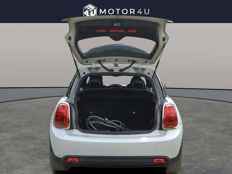 MINI Electric Hatch Cooper SE 32.6kWh Level 2 Hatchback 3dr Electric Auto (184 ps) | 1 FORMER KEEPER|VAT QUALIFYING - U10926