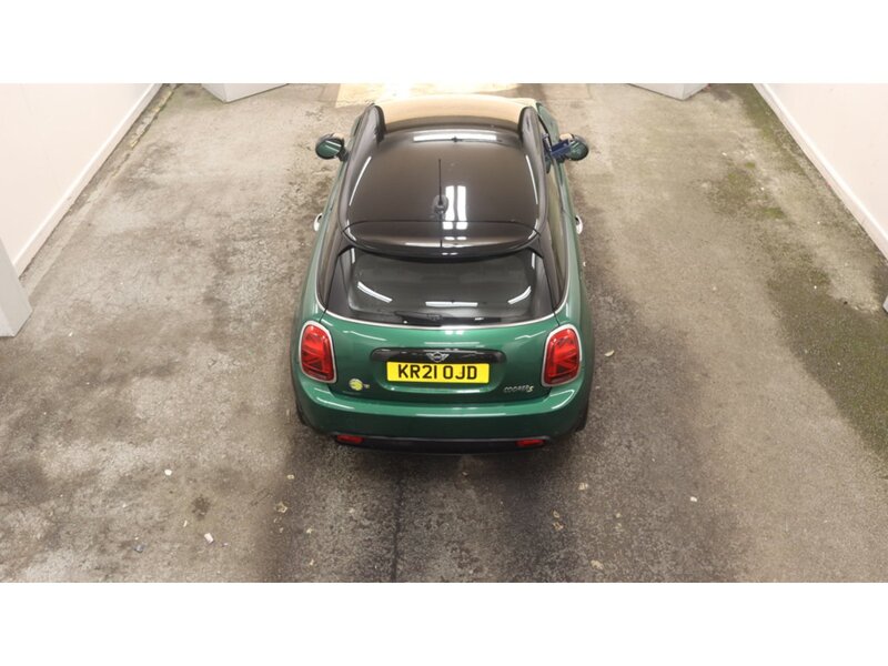 MINI Electric Hatch Cooper SE 32.6kWh Level 2 Hatchback 3dr Electric Auto (184 ps) | 1 FORMER KEEPER|VAT QUALIFYING - U10927