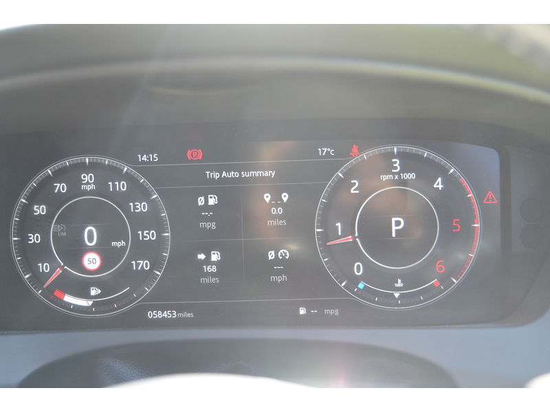 Jaguar F-PACE 2.0 D180 Chequered Flag SUV 5dr Diesel Auto AWD Euro 6 (s/s) (180 ps) | PAN ROOF|COLD - U10930