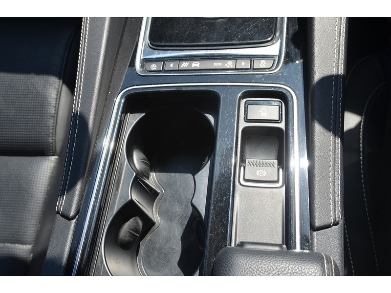 Jaguar F-PACE 2.0 D180 Chequered Flag SUV 5dr Diesel Auto AWD Euro 6 (s/s) (180 ps) | PAN ROOF|COLD - U10930