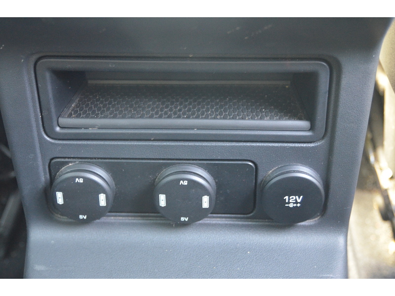 Jaguar F-PACE 2.0 D180 Chequered Flag SUV 5dr Diesel Auto AWD Euro 6 (s/s) (180 ps) | PAN ROOF|COLD - U10930