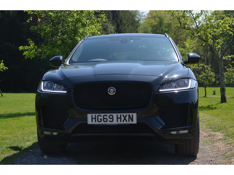 Jaguar F-PACE 2.0 D180 Chequered Flag SUV 5dr Diesel Auto AWD Euro 6 (s/s) (180 ps) | PAN ROOF|COLD - U10930