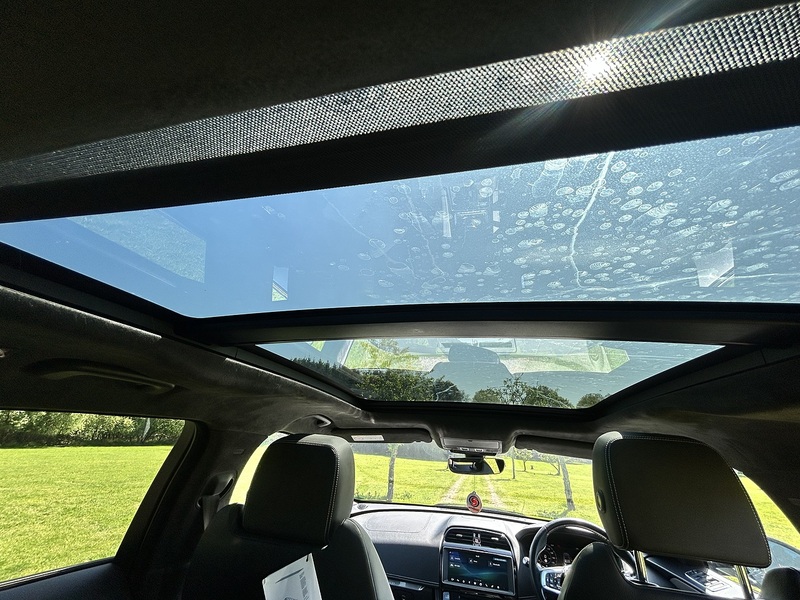 Jaguar F-PACE 2.0 D180 Chequered Flag SUV 5dr Diesel Auto AWD Euro 6 (s/s) (180 ps) | PAN ROOF|COLD - U10930