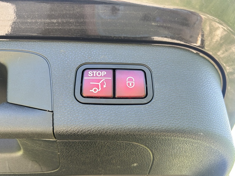 Mercedes-Benz EQC EQC 400 80kWh AMG Line SUV 5dr Electric Auto 4MATIC (408 ps) - U10931