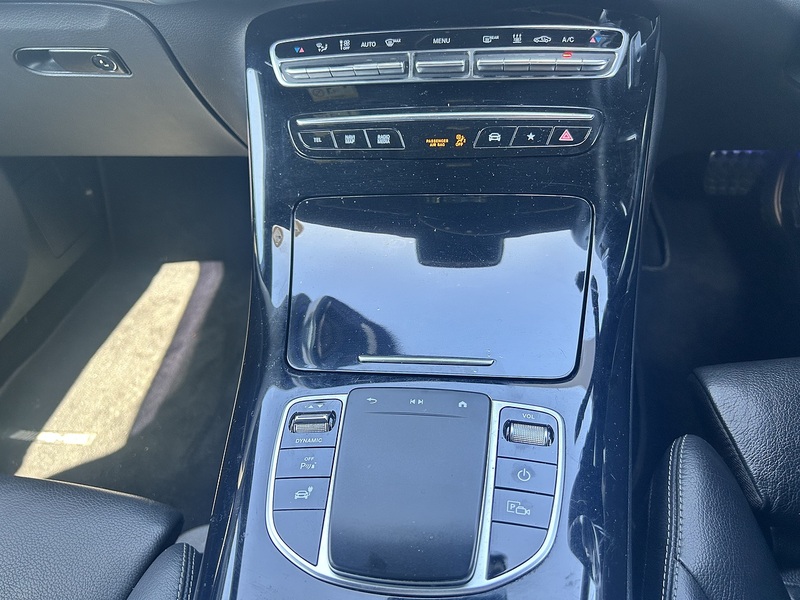 Mercedes-Benz EQC EQC 400 80kWh AMG Line SUV 5dr Electric Auto 4MATIC (408 ps) - U10931