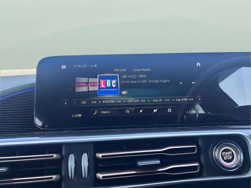 Mercedes-Benz EQC EQC 400 80kWh AMG Line SUV 5dr Electric Auto 4MATIC (408 ps) - U10931