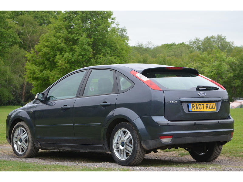 Ford Focus 1.6 Ghia Hatchback 5dr Petrol Automatic (184 g/km, 99 bhp) | AUTO|LOW MILEAGE|ULEZ - U10934