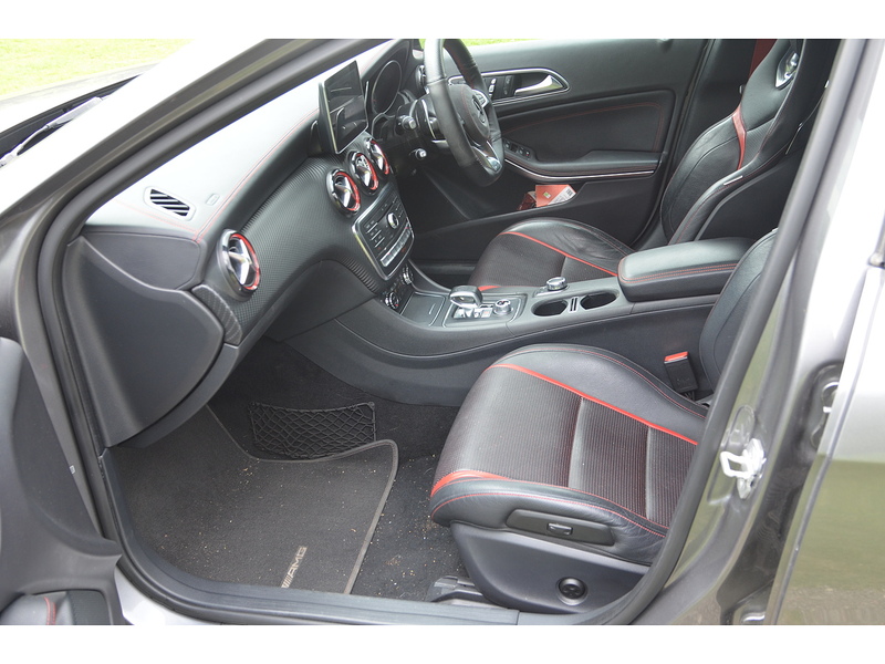 Mercedes-Benz A Class 2.0 A45 AMG (Premium) Hatchback 5dr Petrol SpdS DCT 4MATIC Euro 6 (s/s) (381 ps) | PAN - U10935