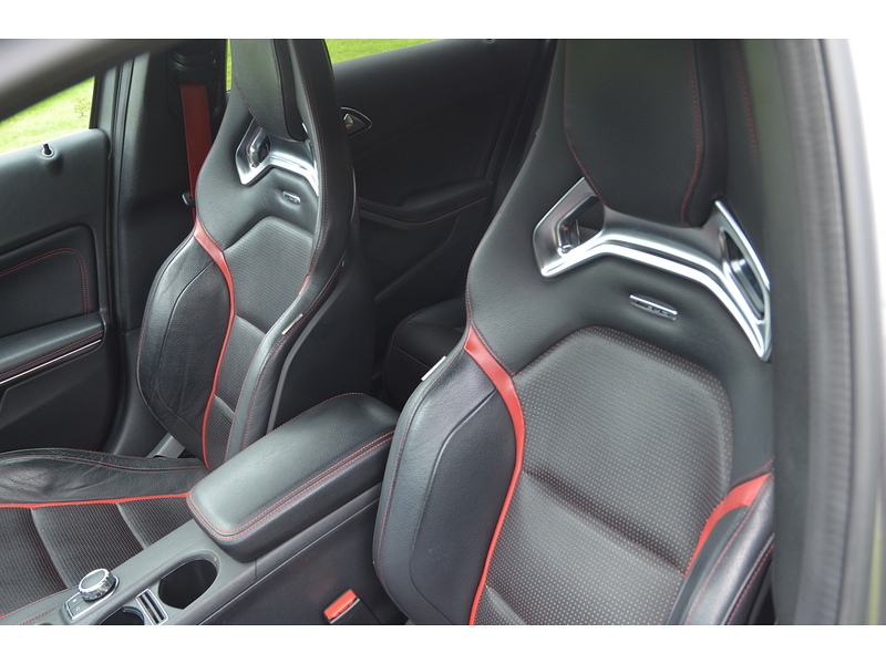 Mercedes-Benz A Class 2.0 A45 AMG (Premium) Hatchback 5dr Petrol SpdS DCT 4MATIC Euro 6 (s/s) (381 ps) | PAN - U10935