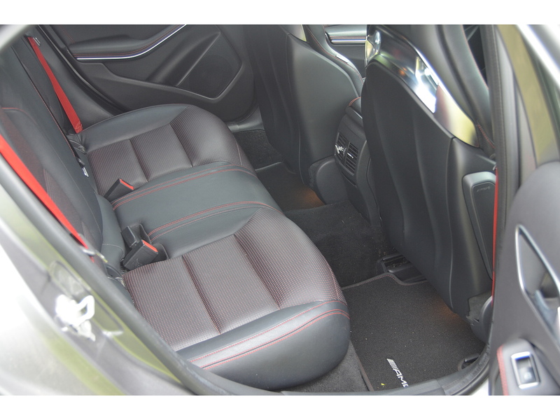 Mercedes-Benz A Class 2.0 A45 AMG (Premium) Hatchback 5dr Petrol SpdS DCT 4MATIC Euro 6 (s/s) (381 ps) | PAN - U10935