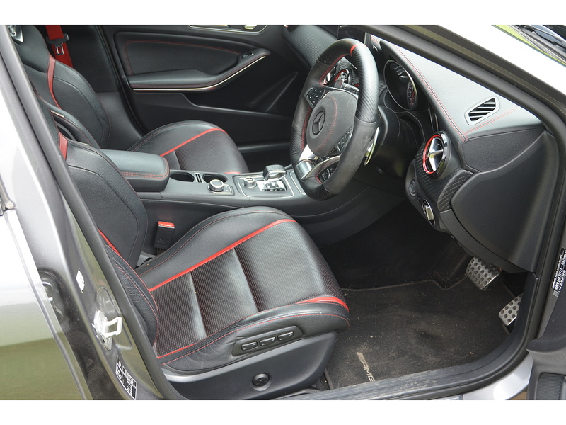 Mercedes-Benz A Class 2.0 A45 AMG (Premium) Hatchback 5dr Petrol SpdS DCT 4MATIC Euro 6 (s/s) (381 ps) | PAN - U10935