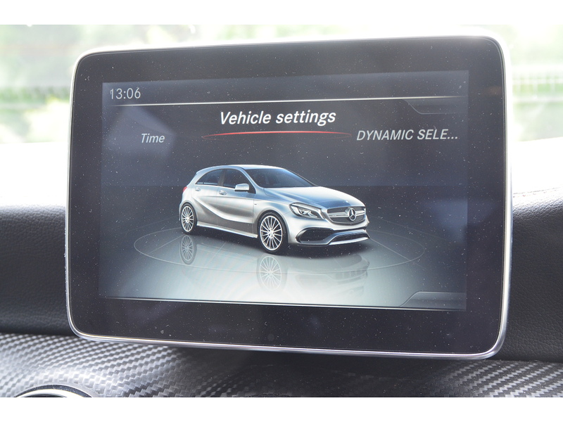 Mercedes-Benz A Class 2.0 A45 AMG (Premium) Hatchback 5dr Petrol SpdS DCT 4MATIC Euro 6 (s/s) (381 ps) | PAN - U10935