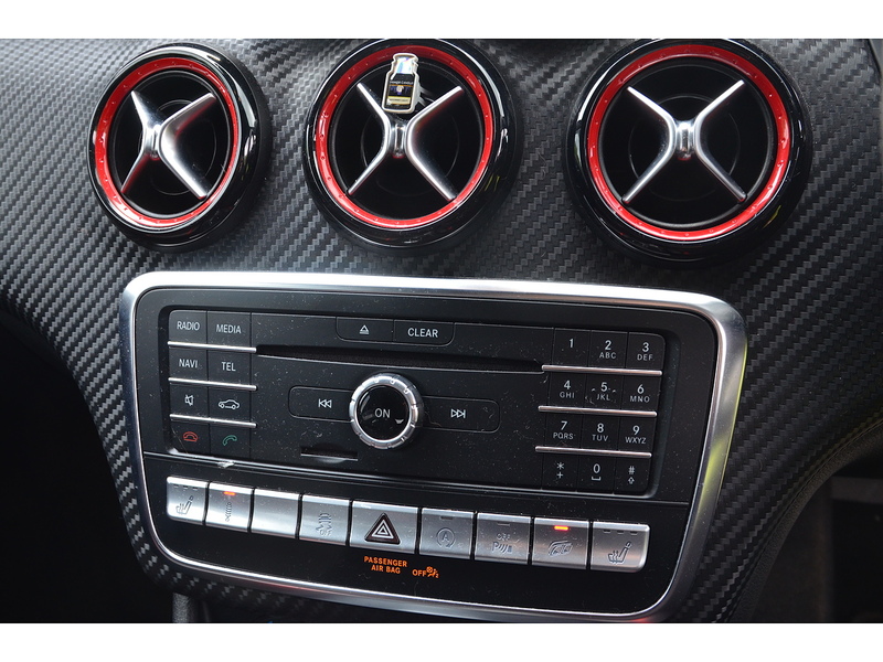 Mercedes-Benz A Class 2.0 A45 AMG (Premium) Hatchback 5dr Petrol SpdS DCT 4MATIC Euro 6 (s/s) (381 ps) | PAN - U10935