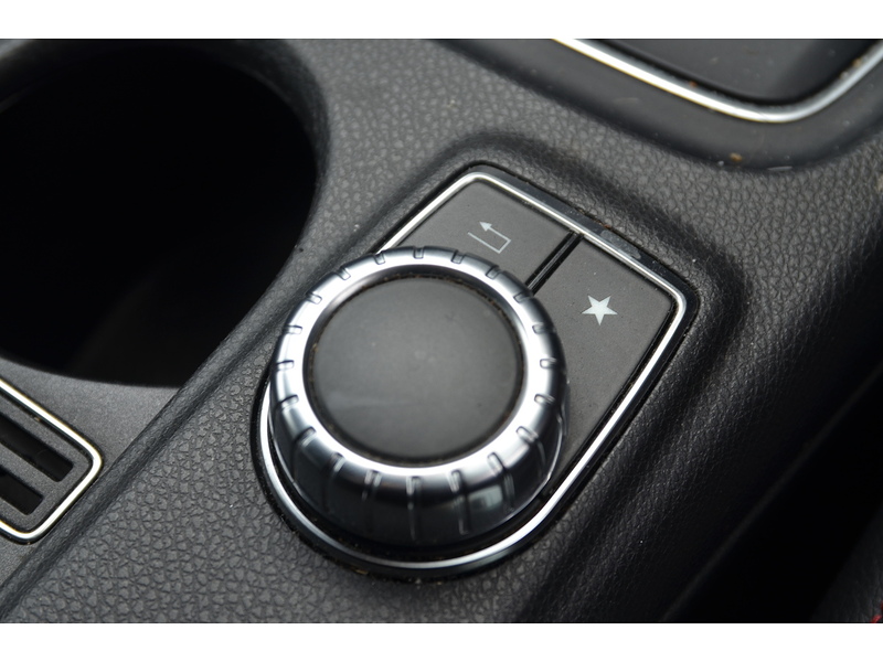 Mercedes-Benz A Class 2.0 A45 AMG (Premium) Hatchback 5dr Petrol SpdS DCT 4MATIC Euro 6 (s/s) (381 ps) | PAN - U10935