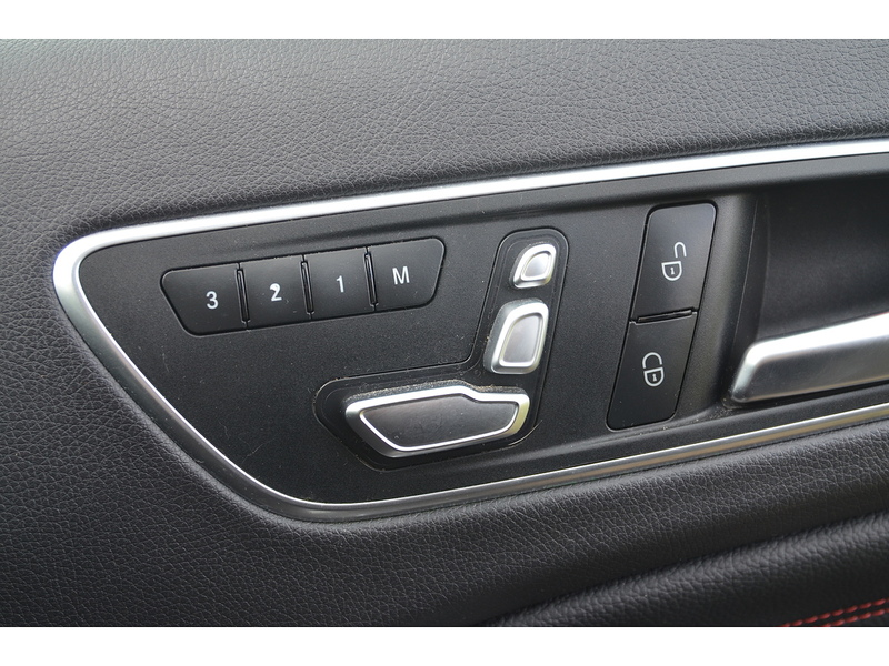 Mercedes-Benz A Class 2.0 A45 AMG (Premium) Hatchback 5dr Petrol SpdS DCT 4MATIC Euro 6 (s/s) (381 ps) | PAN - U10935