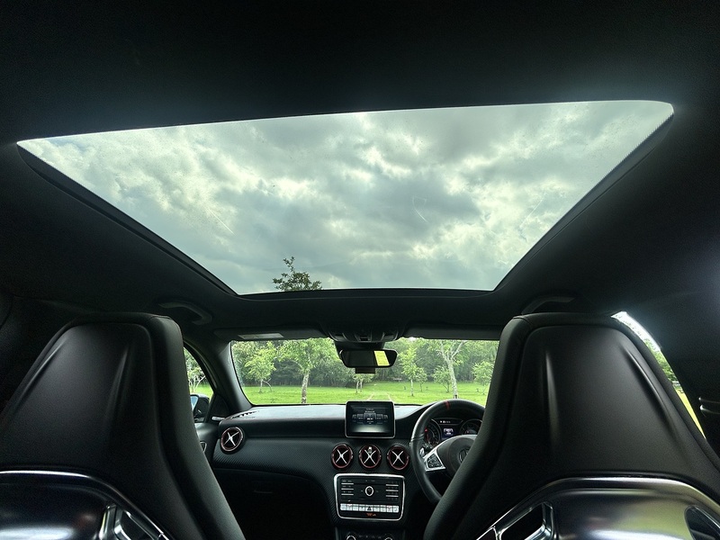 Mercedes-Benz A Class 2.0 A45 AMG (Premium) Hatchback 5dr Petrol SpdS DCT 4MATIC Euro 6 (s/s) (381 ps) | PAN - U10935