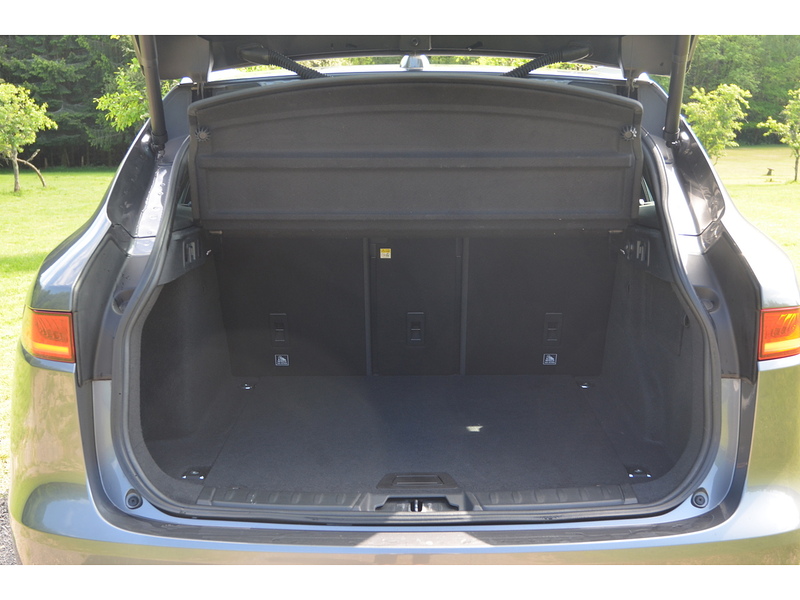 Jaguar F-PACE 2.0 D180 Prestige SUV 5dr Diesel Auto AWD Euro 6 (s/s) (180 ps) | H/SEATS|R/CAM|CRUISE|NAV - U10936