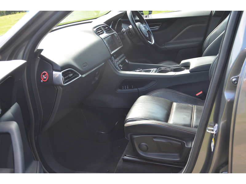 Jaguar F-PACE 2.0 D180 Prestige SUV 5dr Diesel Auto AWD Euro 6 (s/s) (180 ps) | H/SEATS|R/CAM|CRUISE|NAV - U10936