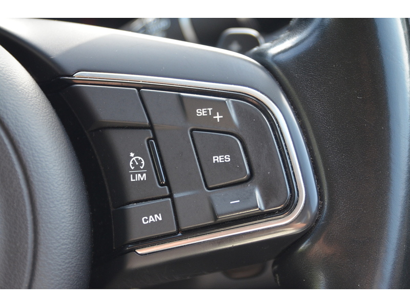 Jaguar F-PACE 2.0 D180 Prestige SUV 5dr Diesel Auto AWD Euro 6 (s/s) (180 ps) | H/SEATS|R/CAM|CRUISE|NAV - U10936