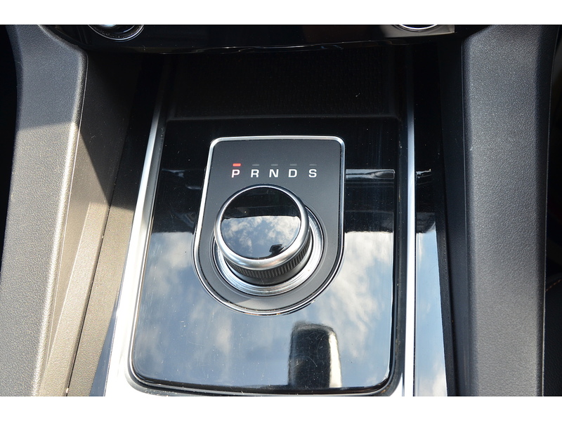 Jaguar F-PACE 2.0 D180 Prestige SUV 5dr Diesel Auto AWD Euro 6 (s/s) (180 ps) | H/SEATS|R/CAM|CRUISE|NAV - U10936