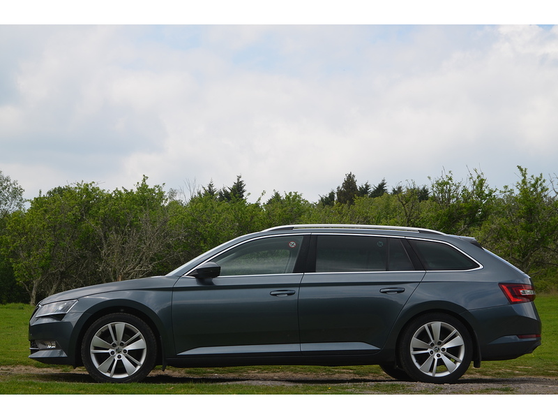 Skoda Superb 2.0 TDI SE L Executive Estate 5dr Diesel Manual Euro 6 (s/s) (150 ps) | - U10937