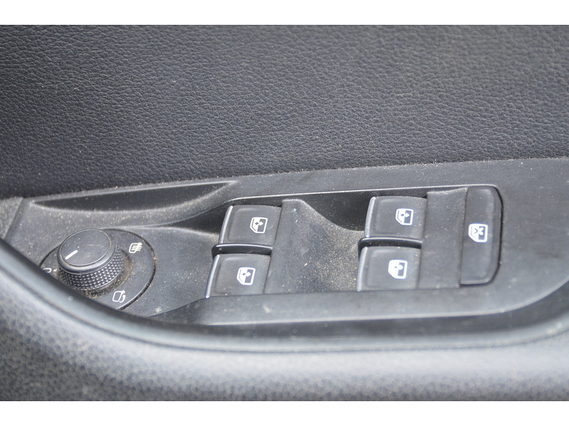 Skoda Superb 2.0 TDI SE L Executive Estate 5dr Diesel Manual Euro 6 (s/s) (150 ps) | - U10937