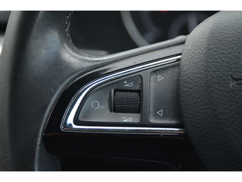 Skoda Superb 2.0 TDI SE L Executive Estate 5dr Diesel Manual Euro 6 (s/s) (150 ps) | - U10937