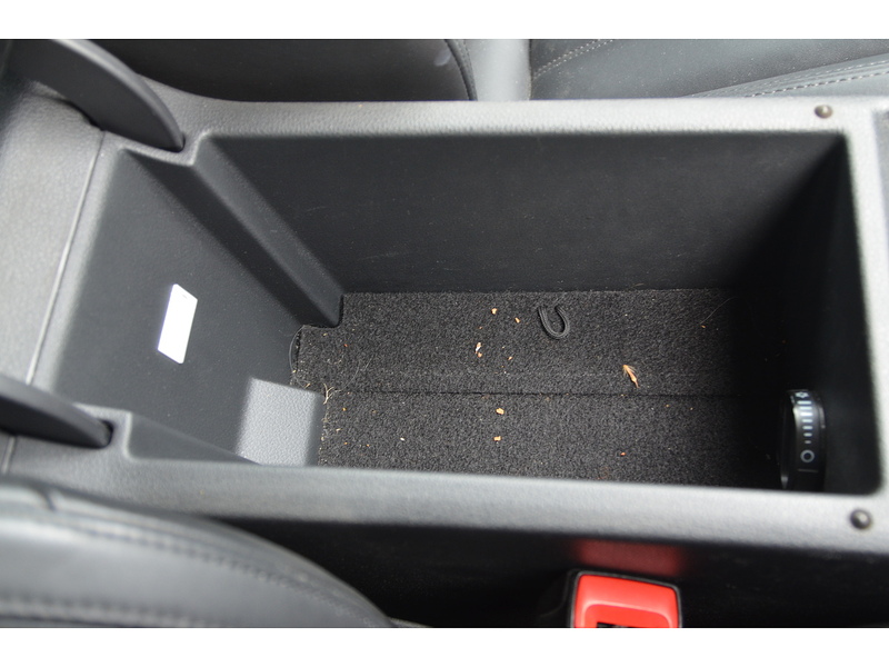 Skoda Superb 2.0 TDI SE L Executive Estate 5dr Diesel Manual Euro 6 (s/s) (150 ps) | - U10937