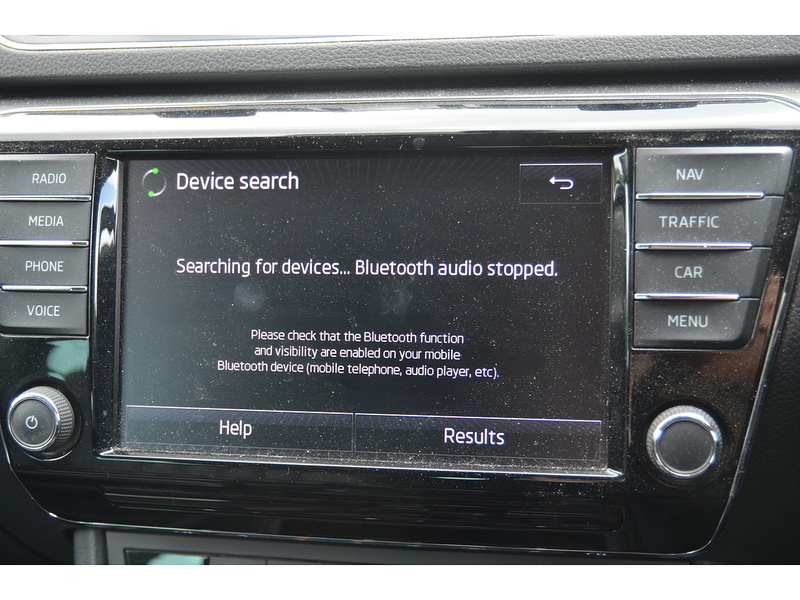 Skoda Superb 2.0 TDI SE L Executive Estate 5dr Diesel Manual Euro 6 (s/s) (150 ps) | - U10937