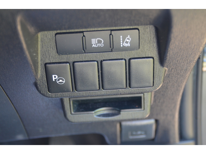 Toyota Prius+ 1.8 VVT-h Excel MPV 5dr Petrol Hybrid CVT Euro 6 (s/s) (136 ps) - U10948